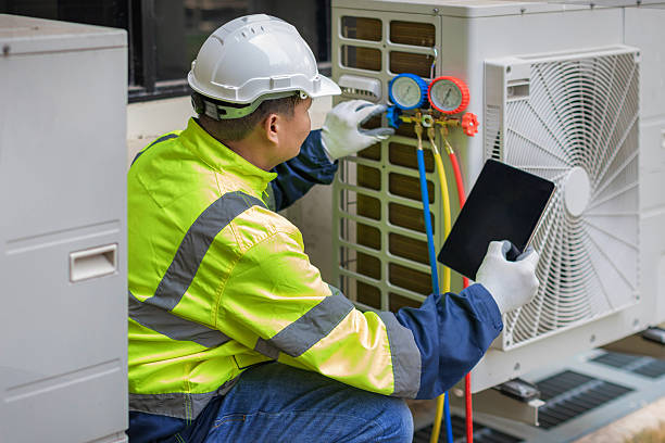 Professional Ac Installation technician working in Aurora, NY